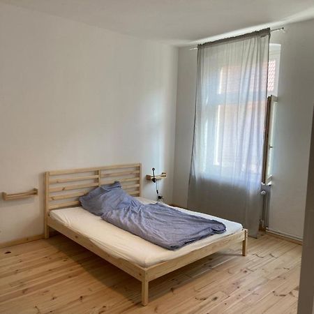 Appartment Am Hafen Von 슈트랄준트 외부 사진